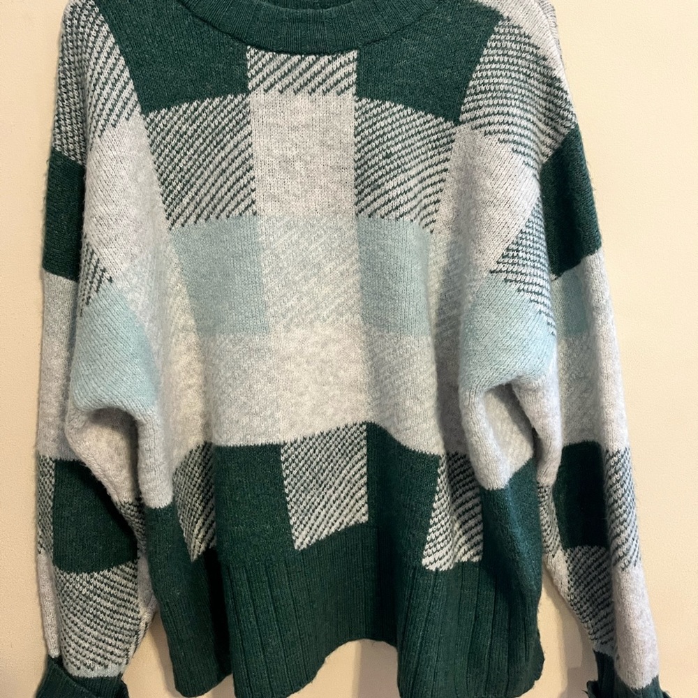 Comfy crew sweater